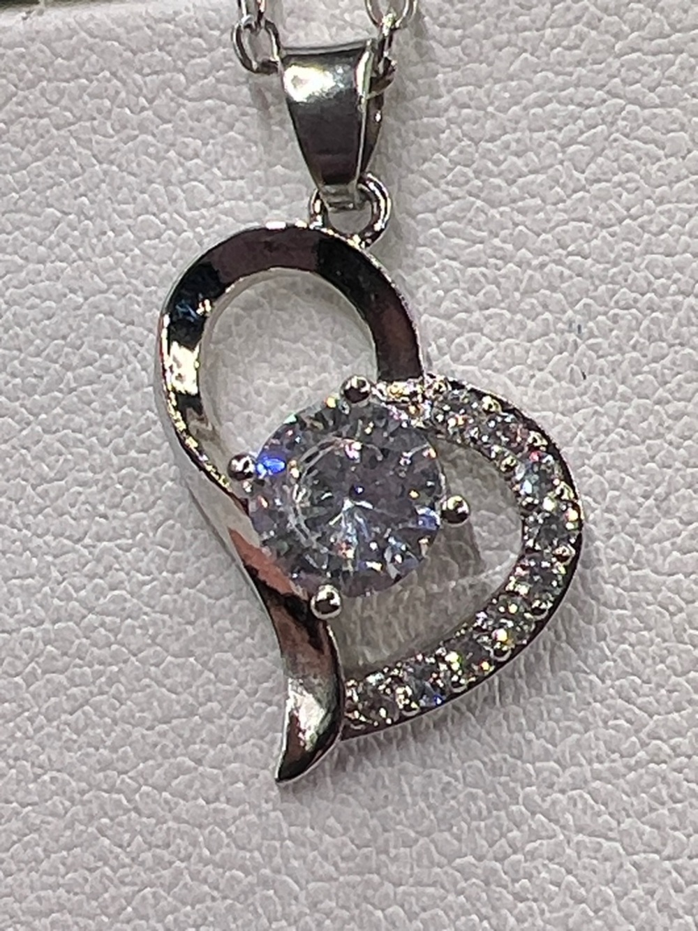 Silver Tone Heart Rhinestone Pendant Necklace